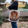 Cabas en jacquard lion et denim recyclé fait main en France sac artisanal unique