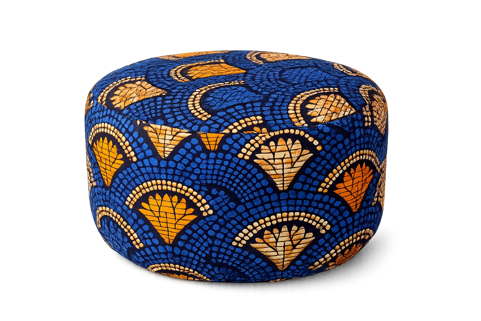 Pouf en tissus recyclés, patchwork fait main près de Nîmes