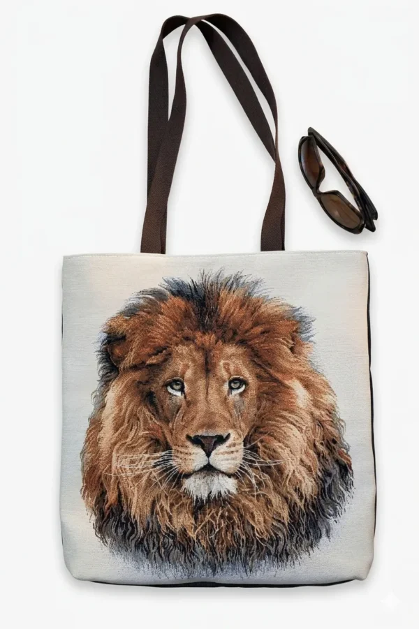 Cabas en jacquard lion et denim recyclé fait main en France sac artisanal unique