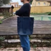 Tote bag XXL jacquard femme africaine et denim recyclé fait main en France cabas artisanal