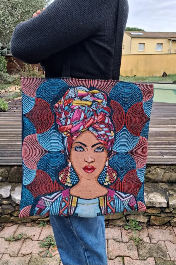 Tote bag XXL jacquard femme africaine et denim recyclé fait main en France cabas artisanal