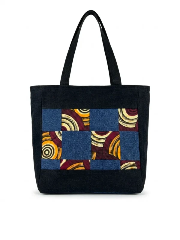 Sac Cabas Néo-Denim Upcyclé – Patchwork Jeans et Tissu Wax Sac Néo-Denim upcyclé : l'élégance du jeans et du Wax en pièce unique.